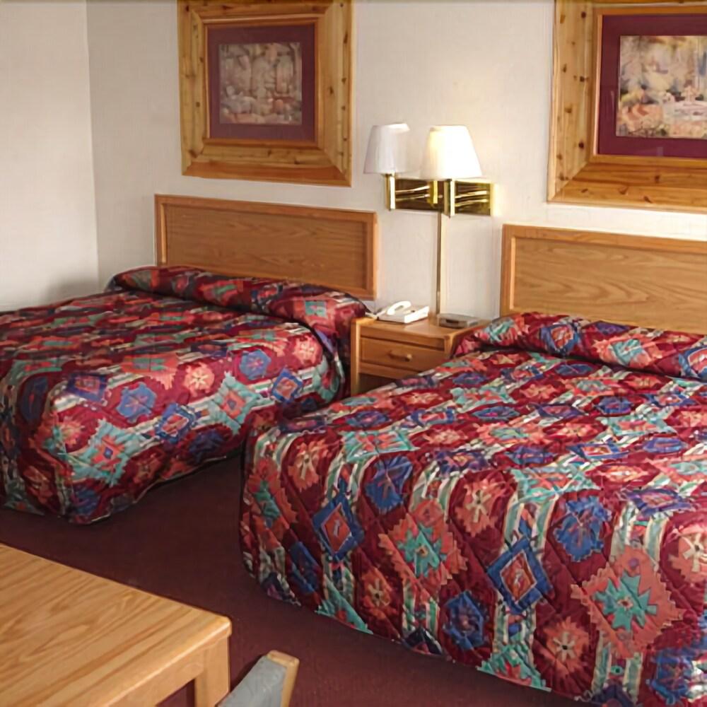 North Country Inn & Suites Mandan Ngoại thất bức ảnh