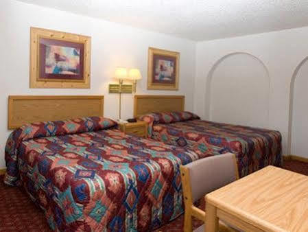 North Country Inn & Suites Mandan Ngoại thất bức ảnh